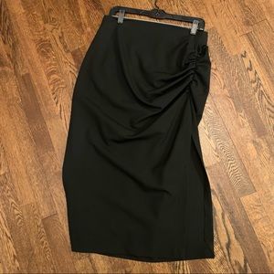 EUC ZARA black midi pencil skirt size XL